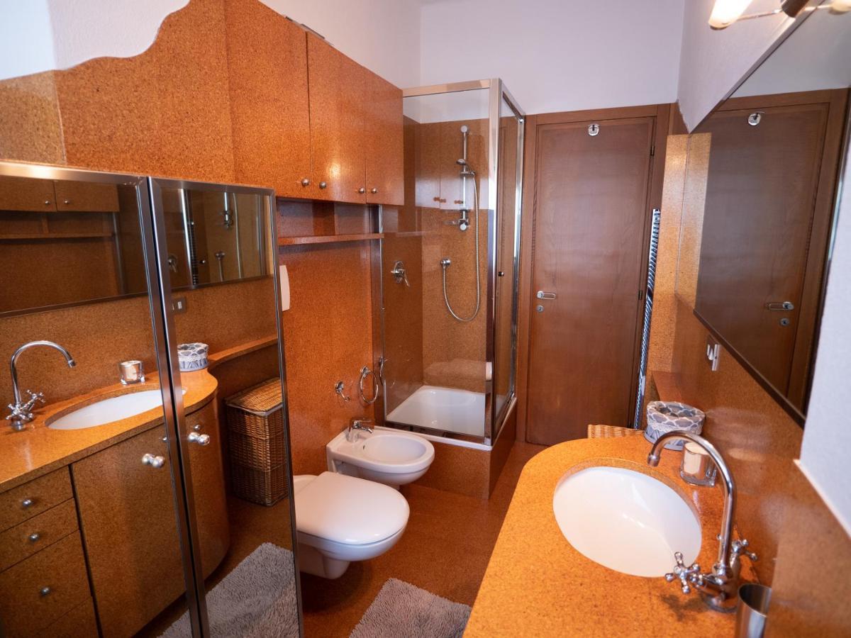 Lily House Apartment Комо Екстериор снимка